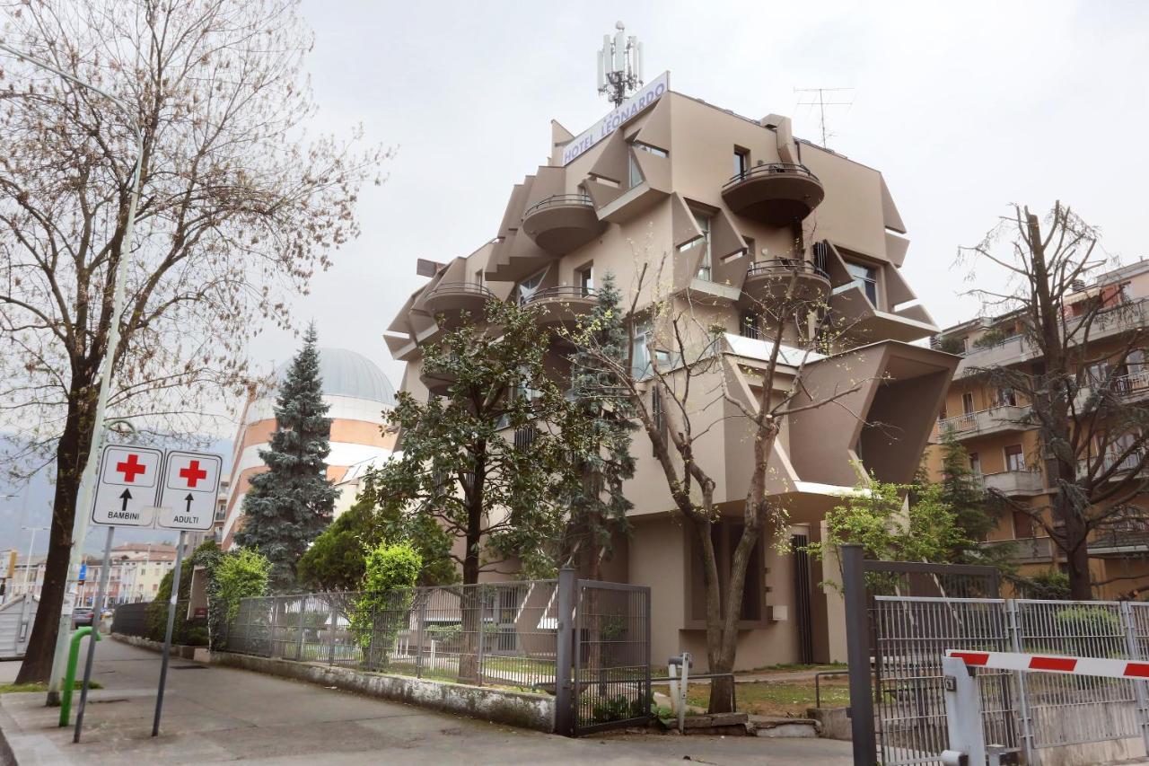 Appartamenti Leonardo Brescia Exterior photo